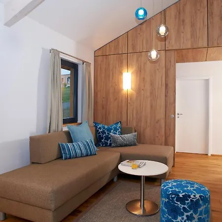 Ferienhaus Fur Bis Zu 4 Personen Zur Seeseite - #125266 *